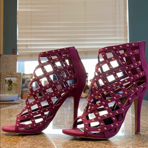 Scene Weaver Pink/purple heels with gold studs - Picture 4 of 9